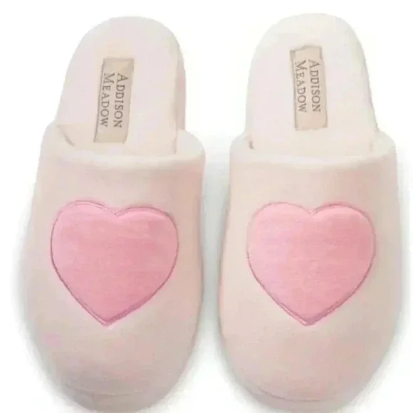 SOLD Pajamagram Addison Meadow Heart Slippers - Picture 1 of 5